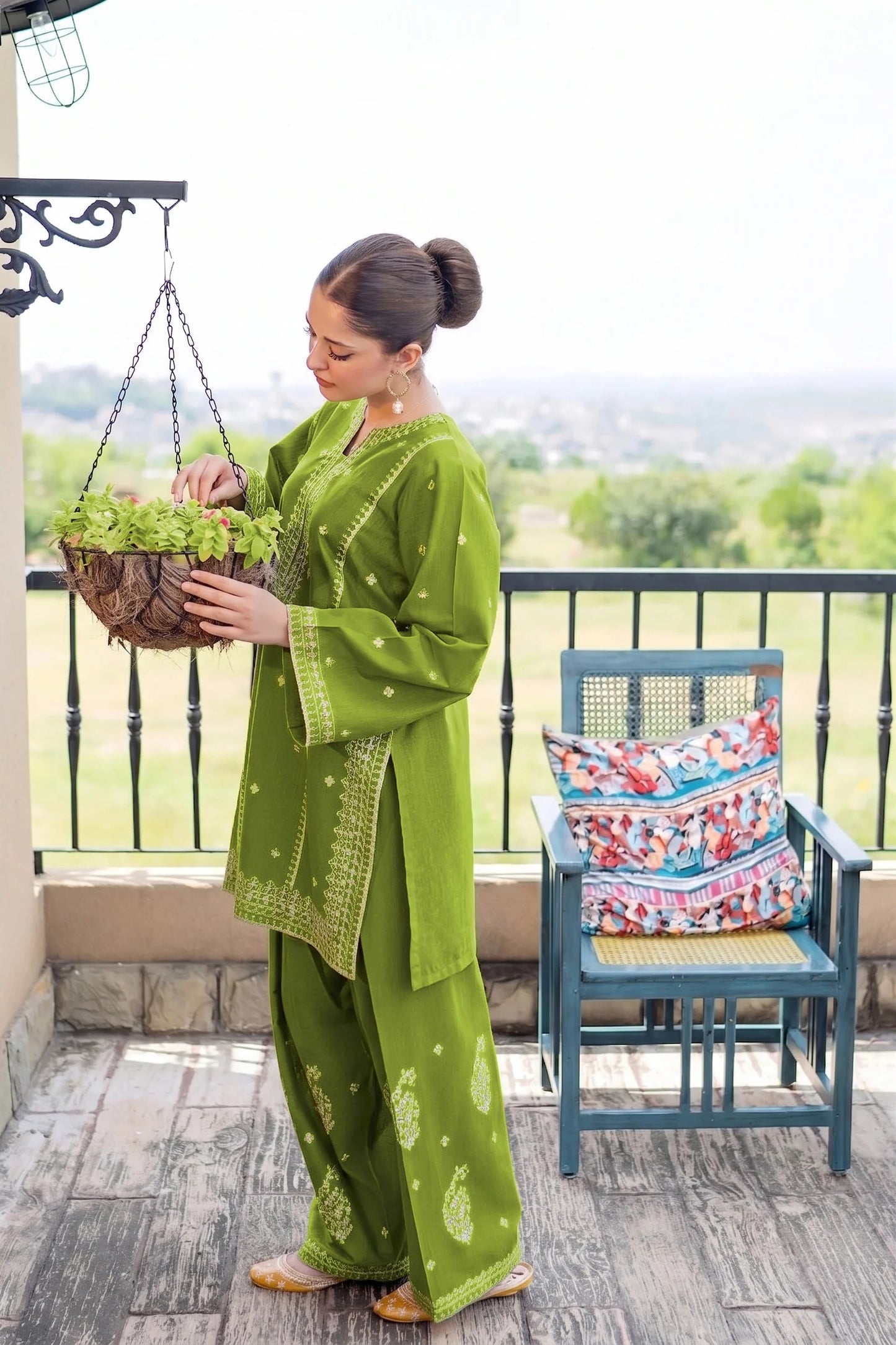 Green Embroidered 2-Piece Cotton Lawn Set